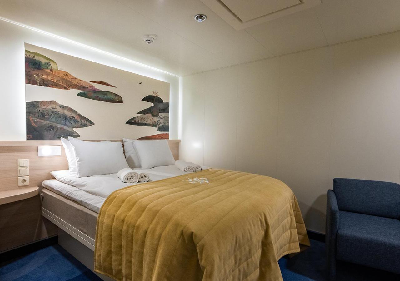 Viking Line Ferry Viking Glory - One-Way Journey From Stockholm To Turku Hotel Room photo