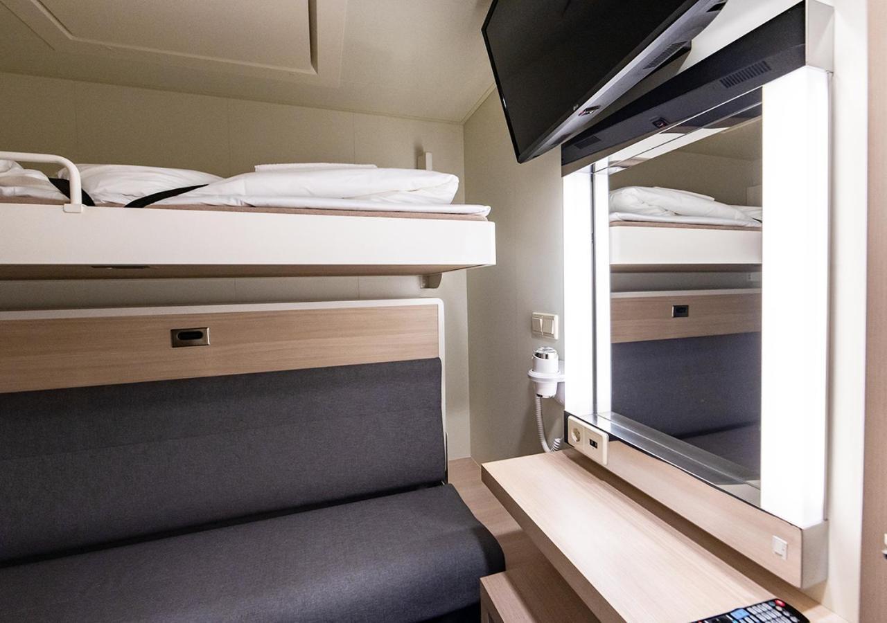 Viking Line Ferry Viking Glory - One-Way Journey From Stockholm To Turku Hotel Room photo