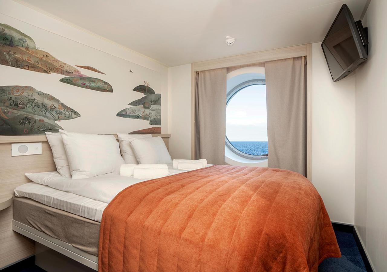 Viking Line Ferry Viking Glory - One-Way Journey From Stockholm To Turku Hotel Room photo